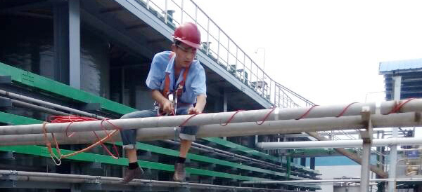 冷水管道防冻电热带伴热保温较可靠(图1) 冷水管道防冻电热带伴热保温较可靠(图1)