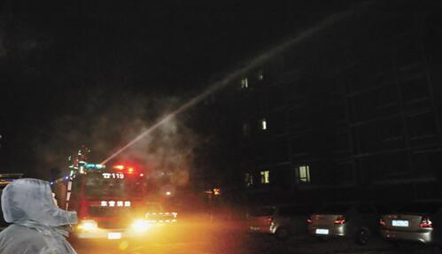 电热带系统尾端起火原因分析(图1) 电热带系统尾端起火原因分析(图1)