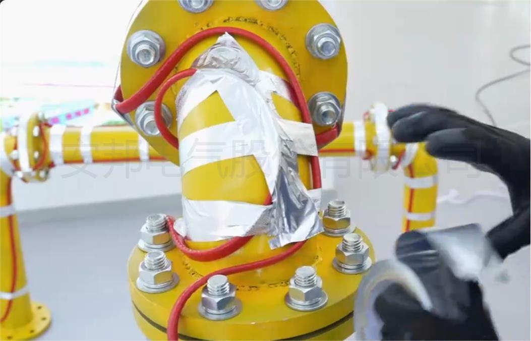 电伴热带安装管道图